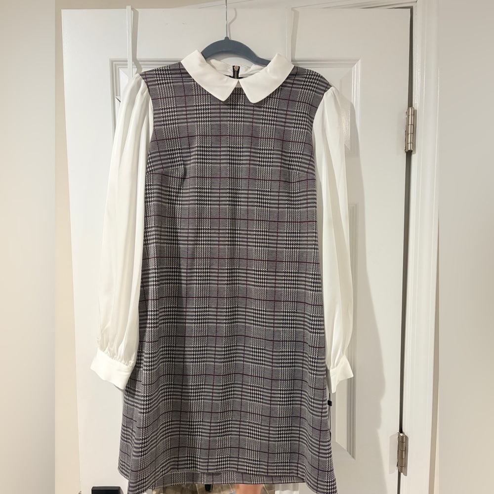 Tommy Hilfiger Plaid Dress with White Collar and Sleeves